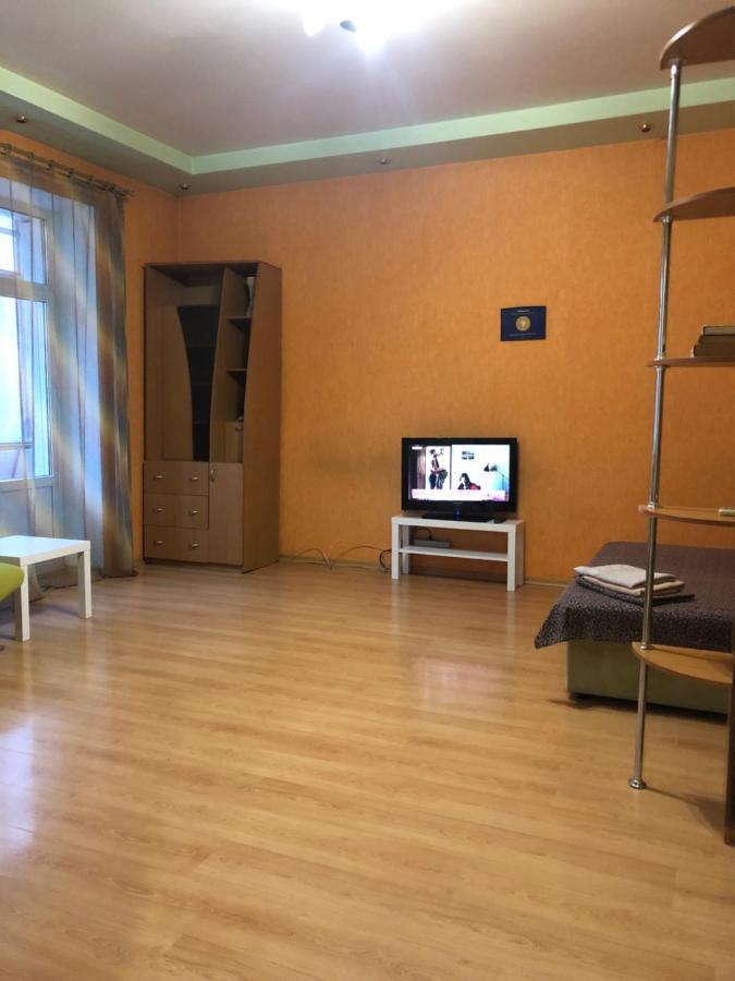 Квартира-Студия На Котляра Charkiw Exterior foto
